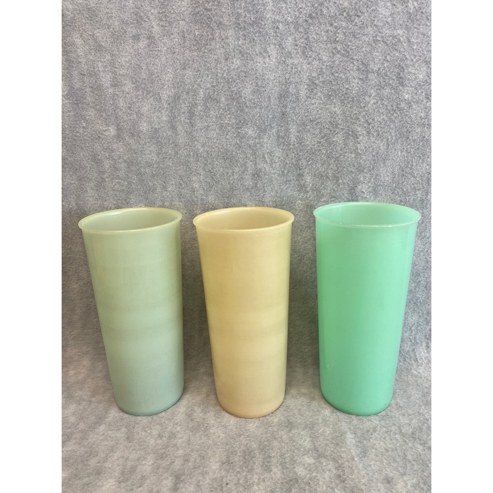 Set of 3 VTG Tupperware Tumblers 16 oz. Pastel Colors Plastic Glasses Cups MCM